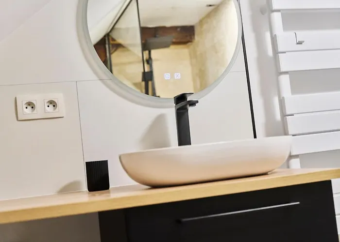 公寓 L'infini Choletais - Netflix Et Climatisation 绍莱